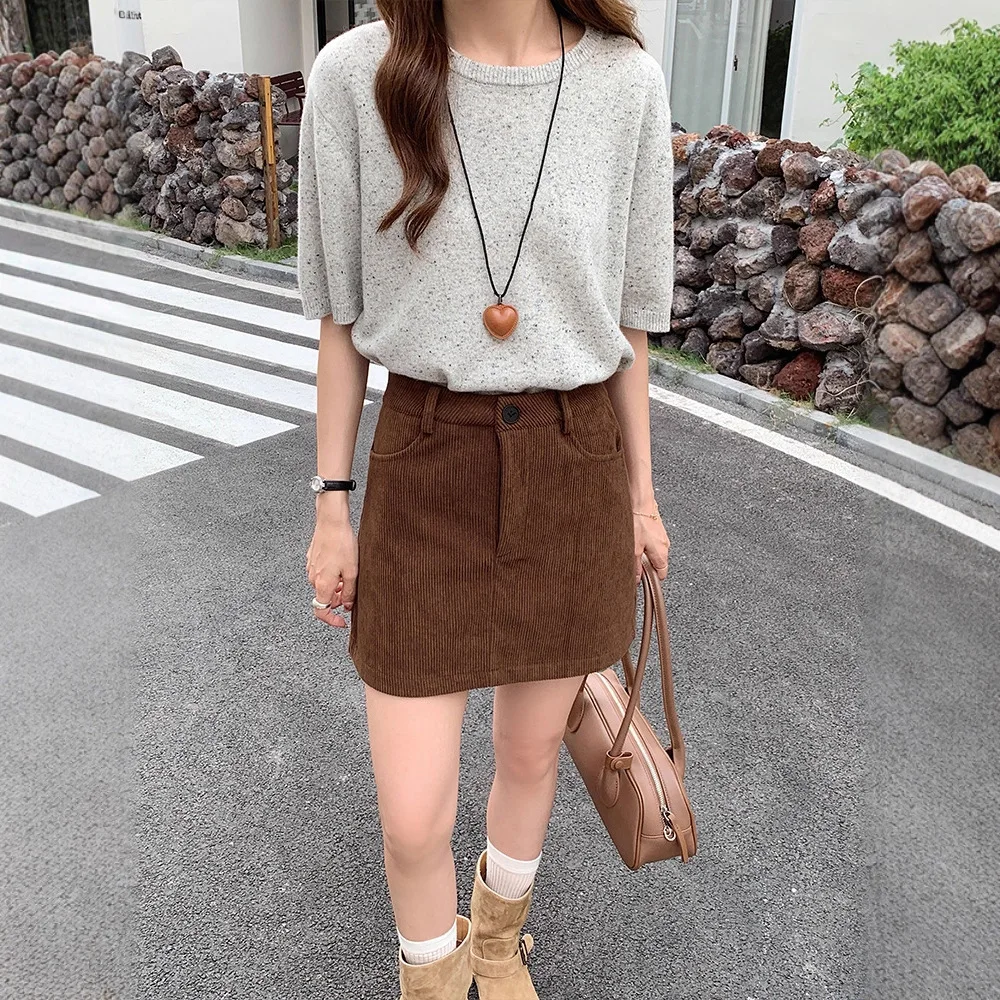 

Corduroy Hip Skirt Women's 2025 Autumn and Winter Fashion Temperament Coffee Color High Waist Thin Small A Word Skirt