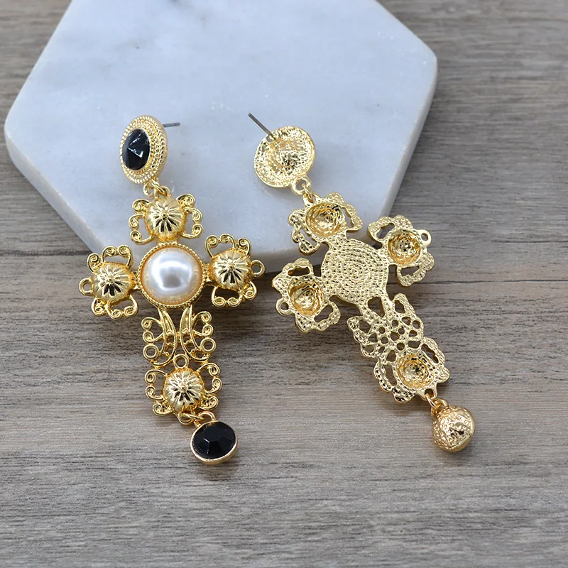 luxurious Golden Baroque Royal Vintage Earrings For Women Cross Pearl Inlaid Pendant Dinner Party New In Fashion Trend Jewelry