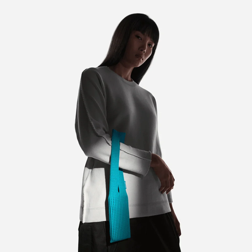 2025년 신제품 애플 이세이 미야케 아이폰 포켓 숏 스트랩 - 모든 아이폰용 3D 니트 손목 가방 패션 숄더백