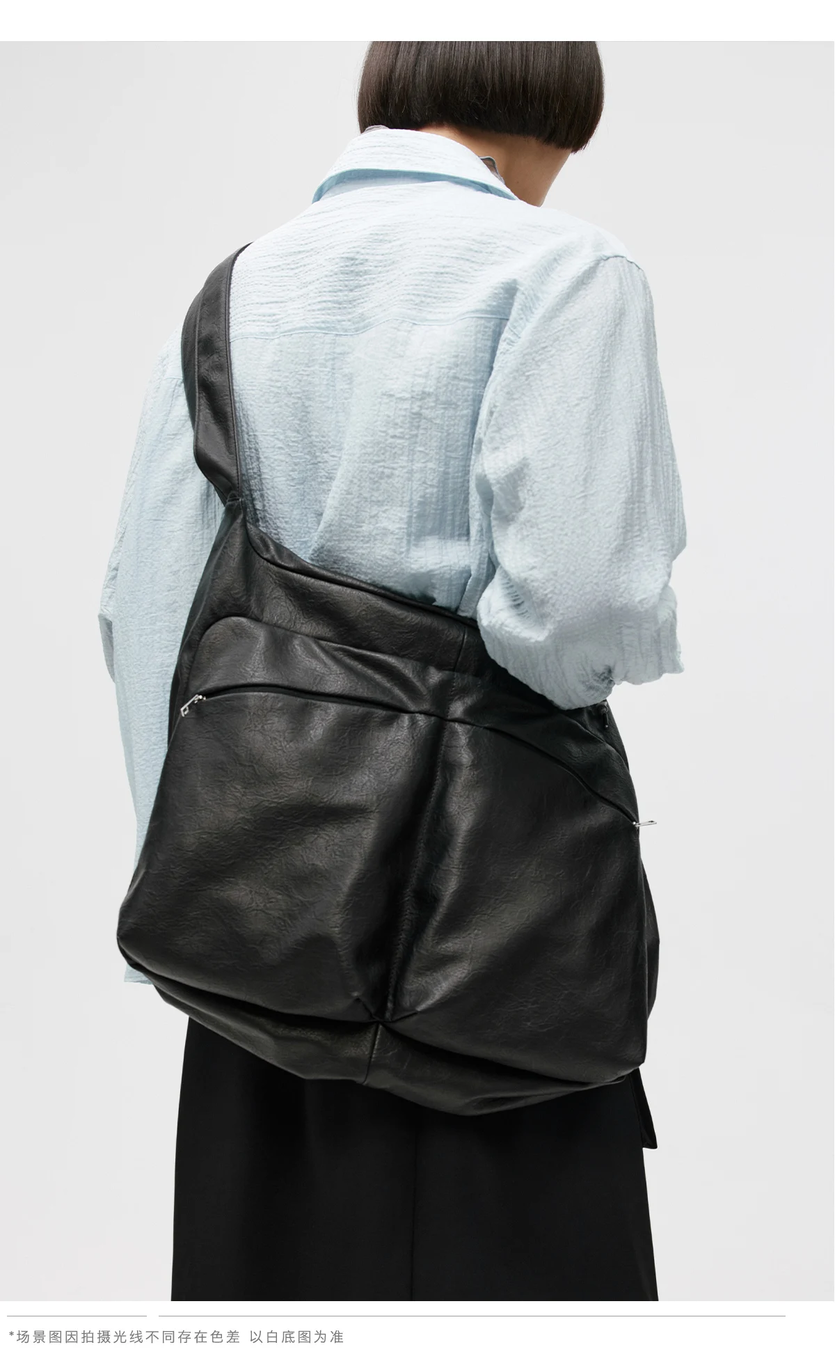 

2025 New American Fashion Personality Luxury Motorcycle Style Women Bag Large Capacity Single Shoulder Diagonal Cross Bag Trendy