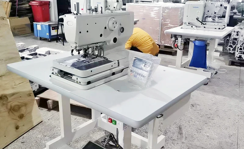 CP-9820-01/02 Factory Wholesale Industrial Flat Head Electronic Eyelet  Buttonhole Button Holing Sewing Machine