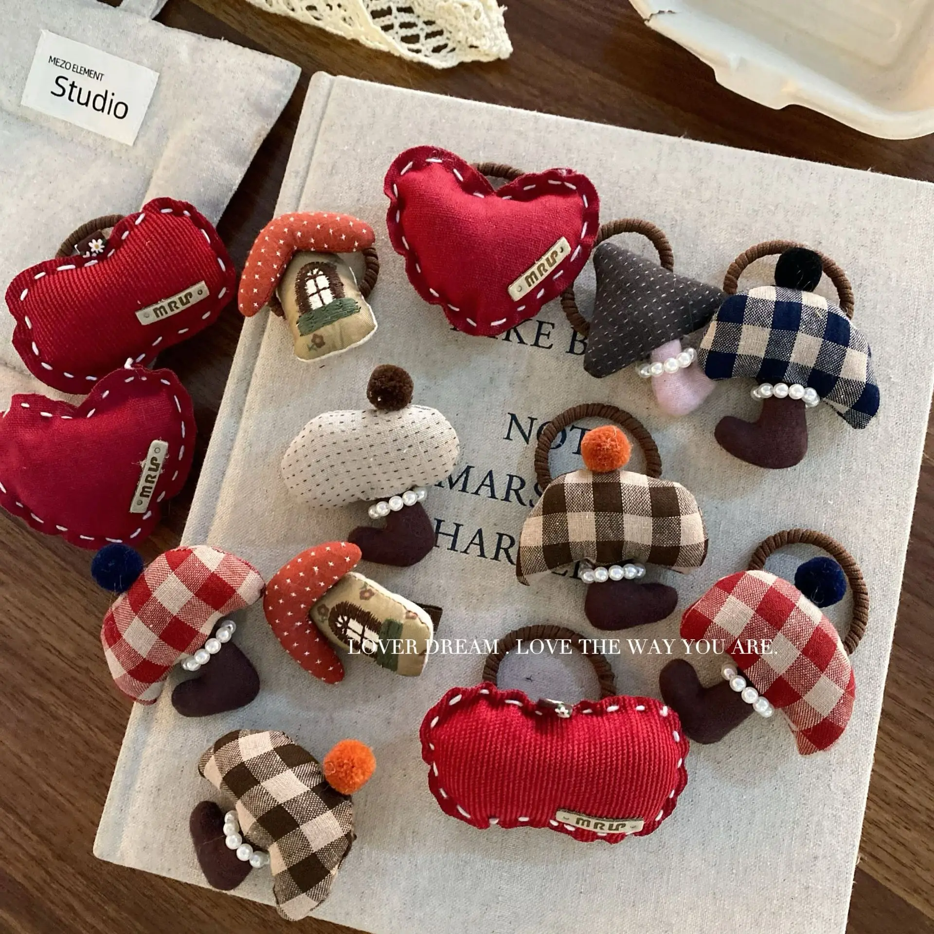 Keychain Charm Cotton Filled Red Fabric Heart Fruit Plaid Mushroom Sweet Cute Bag Pendant Lightweight Women Girls Daily Travel