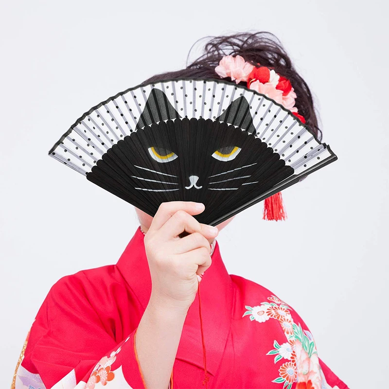 

Cartoon Cat Cloth Fans Bamboo Fan Japan Style Noblewomen Performances Hand Held Fans Lovely Wedding Party Fan Gifts