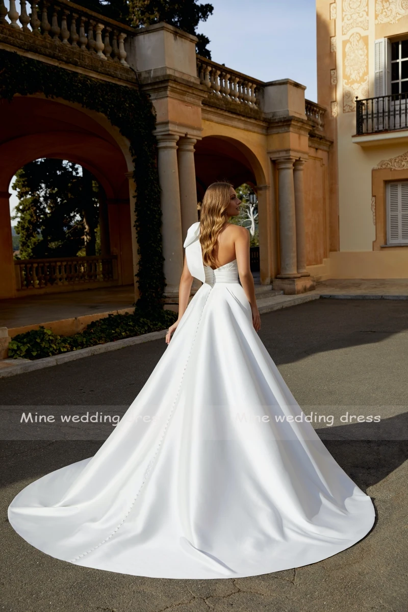 Customized Attractive One Shoulder Satin Wedding Dress Vintage Special Occasion Custom Made Elegant Simple Princes Bridal Gown