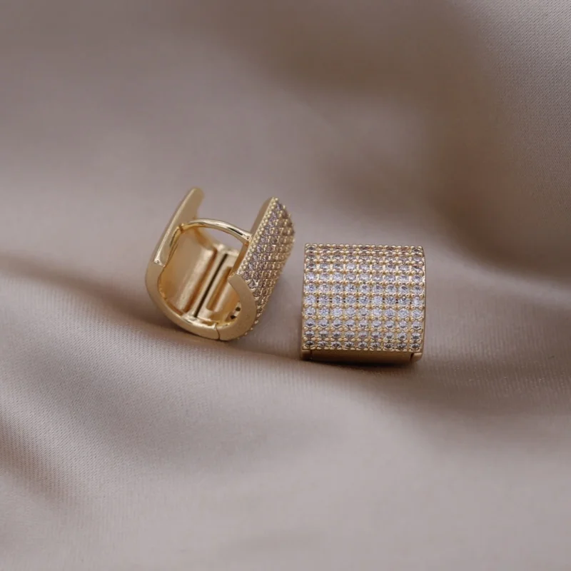 2024 French new design fashion jewelry 14K gold plated zircon round earrings elegant women\'s daily work accessories