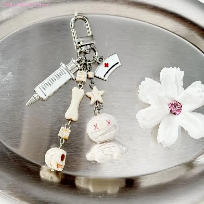 62KE Creative Resin Syringes Keychain In Gothic Perfect For Halloween Party