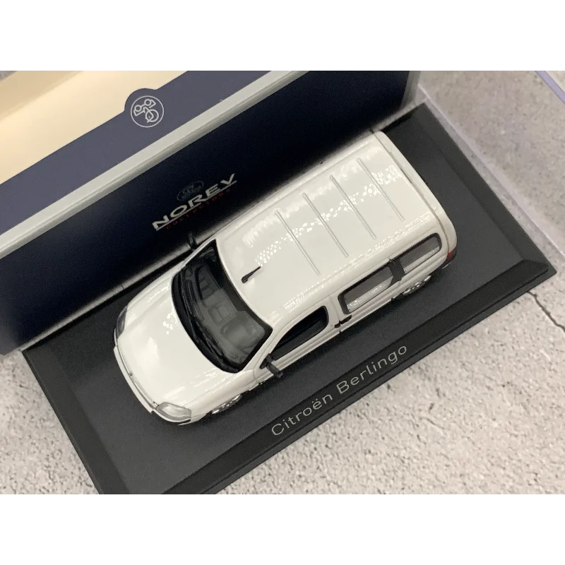 Diecast NOREV Escala 1:43 Citroen Berlingo Polícia Pública Motor de Bombeiros Liga Modelo de Carro Brinquedo Colecionável Presente Exibição de Lembrança