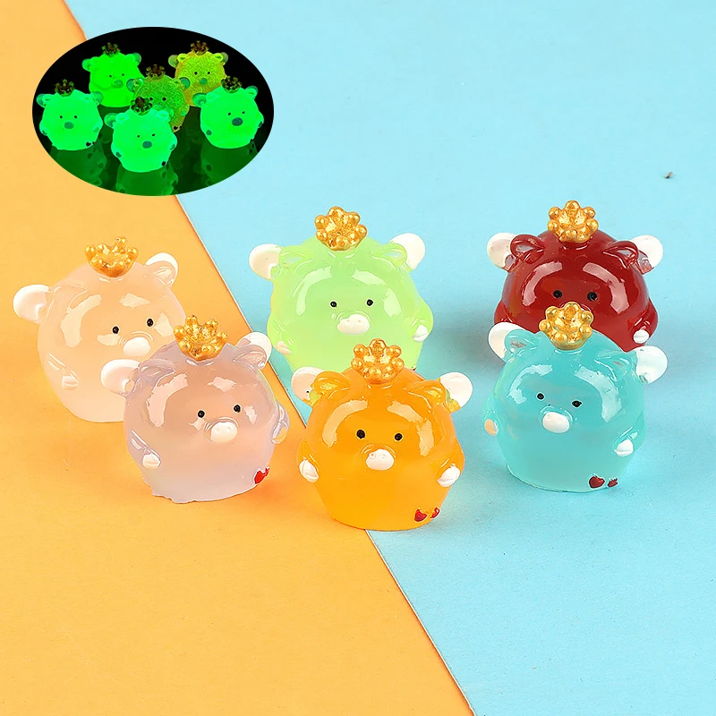 Mini Luminous Crown Piggy Car Ornaments Micro Landscape Decoration Dollhouse Ornaments DIY Desktop Decor Toy Gifts