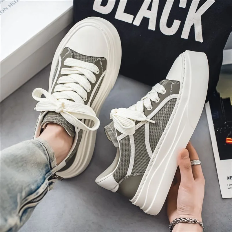 

Men's Canvas Shoes Trendy All-Match Casual Cute Big Head Thick Bottom Heightening Black Cloth Shoes Sports Autumn Season