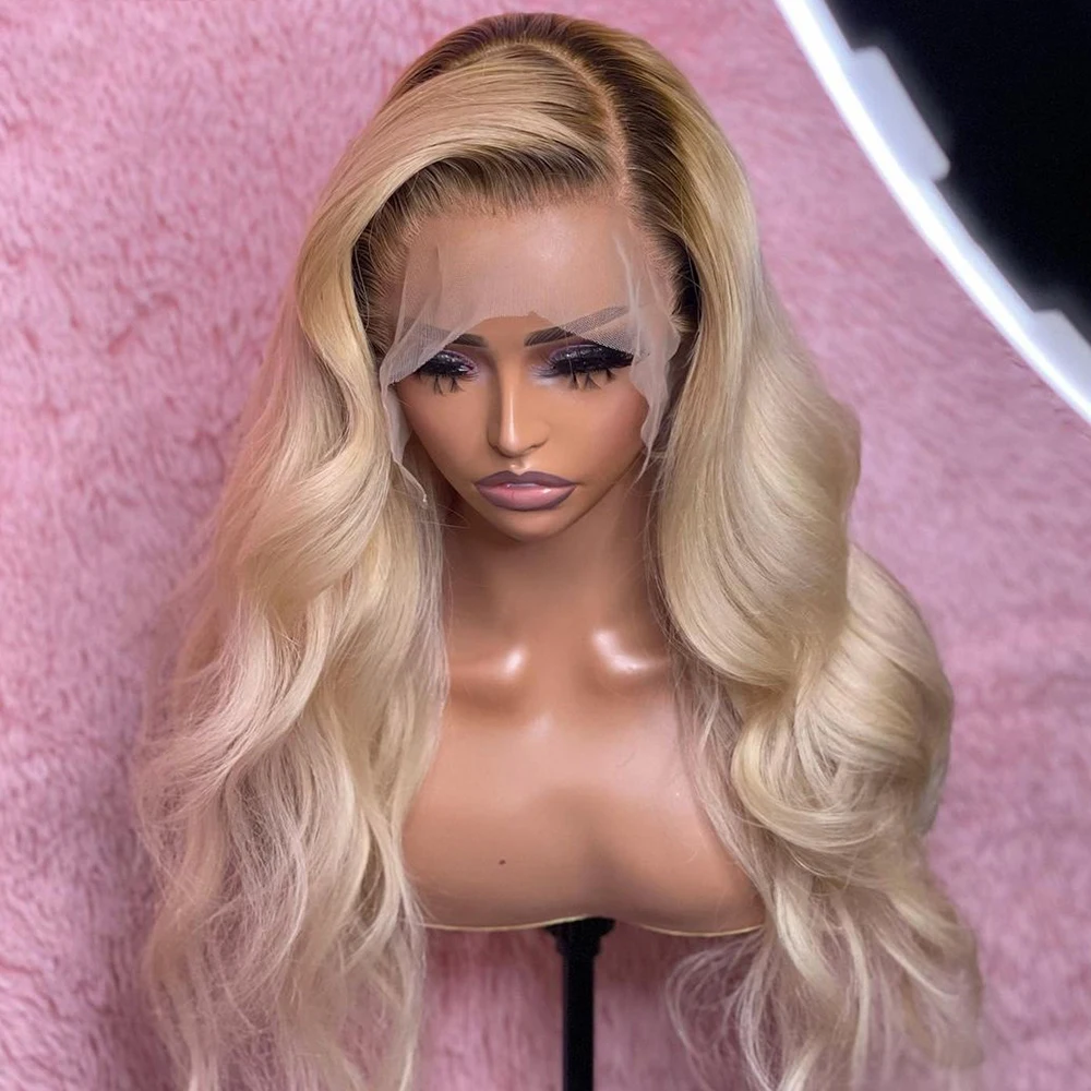 Suave 26 pulgadas Ombre 613 Rubio onda del cuerpo 180 densidad larga sin pegamento peluca con malla frontal para mujeres negras con pelo de bebé prearrancado diario