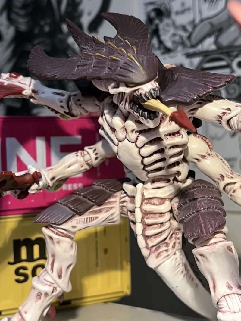 

Warhammer40k Genuine Tyranids Leviathan Hive Fleet 1/18 Movable Action Figures Game Peripheral Collection Model Toys JOYTOY