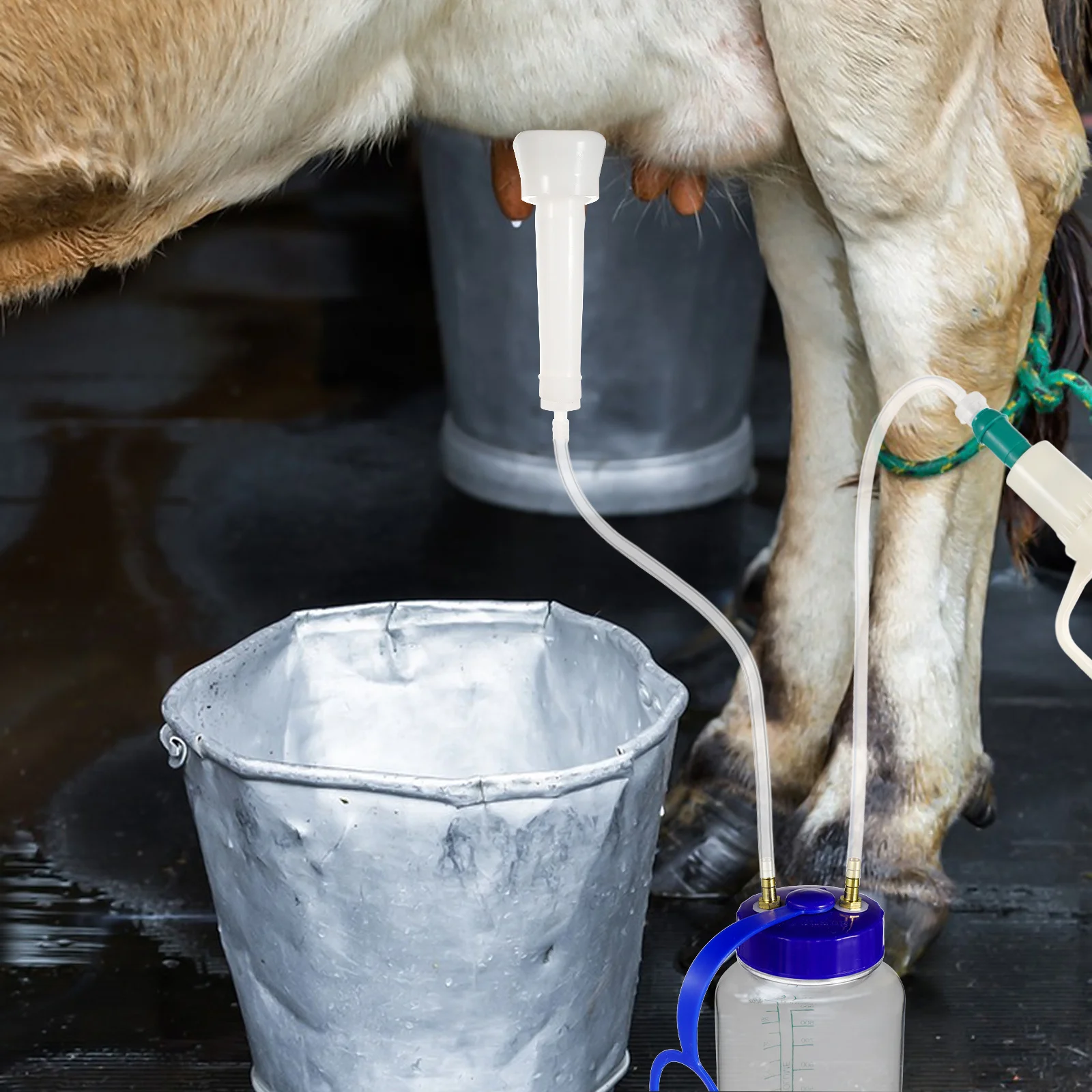 

1 Set Manual Cow Milking Machine Portable Plastic Milking Equipment Safe Soft Teat Milker for Cattle Sheep Farm Use