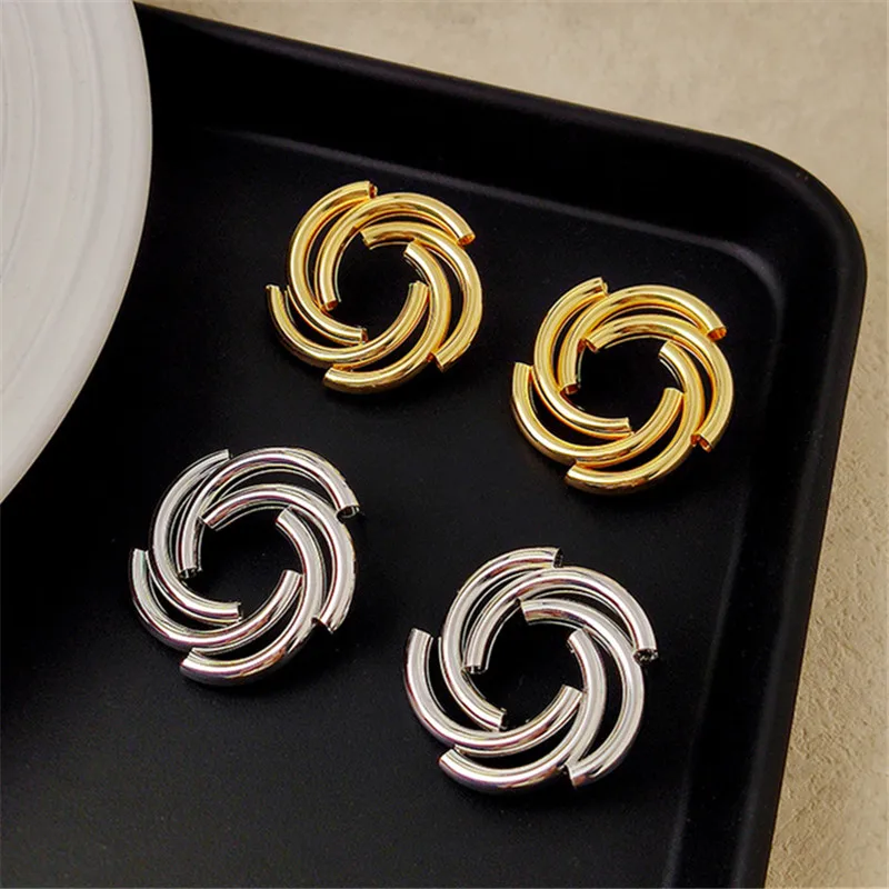 XIALUOKE Vintage Geometric Metal Hollow Tube Flower Stud Earrings For Women Unique Design Hot Wheels Earrings Jewelry Gifts