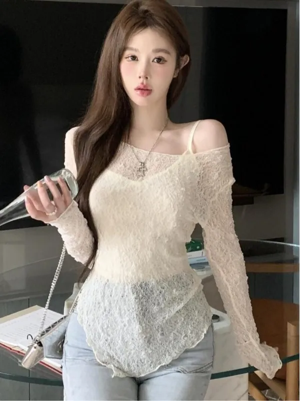 

Spring 2025 Korean Design Pure Desire Lace See-tough Asymmetric Single-piece Slim-fit Women's Top Faionable Knitted Sweater