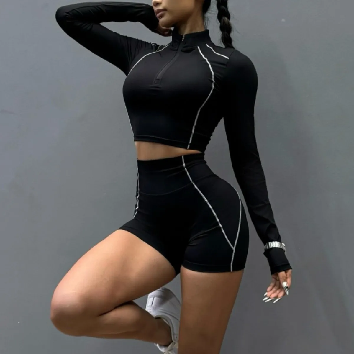 

Sports Long-sleeved Front Zipper Top Fitness Running Yoga Shorts Splicing Peach Hip Pants Nude