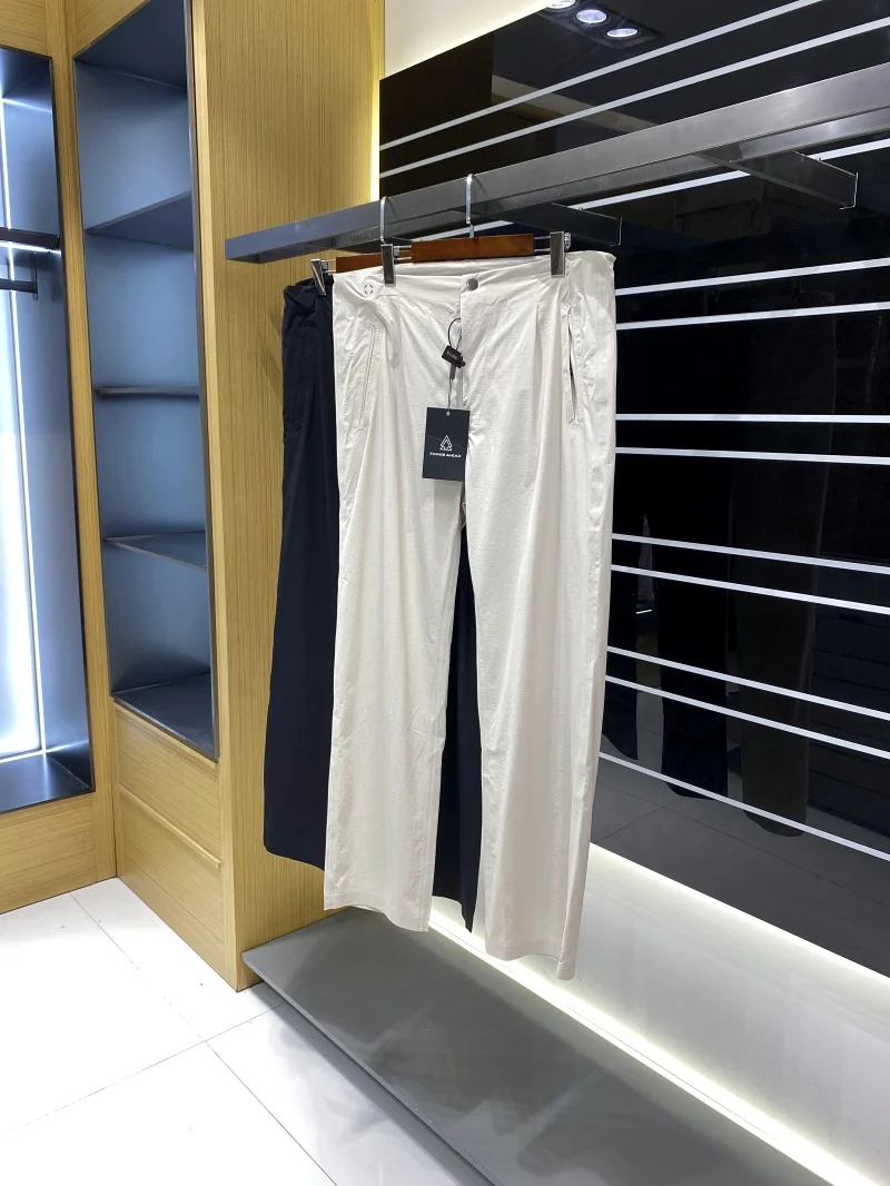 

Busin Series Lightweight Anti-Wrinkle Outdoor Hiking Trousers Faionable Casual Pants Straight Leg Fit for Couples