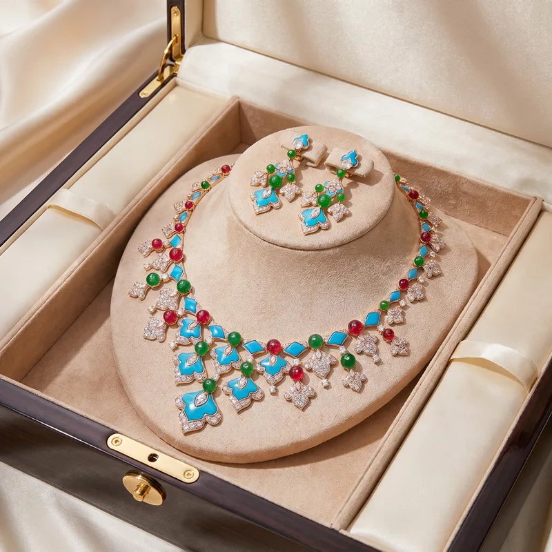 

Europe America Necklace Earrings Women Lady Inlay Cubic Zircon Turquoise Fan-shaped Tassels Pendant Beads Chain Jewelry Sets