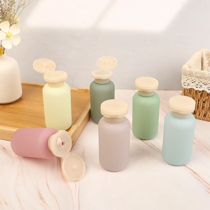 Garrafa de apertar vazia substituível de cor sólida 100ml com tampa flip garrafa de plástico recarregável para loção de viagem shampoo condicionador