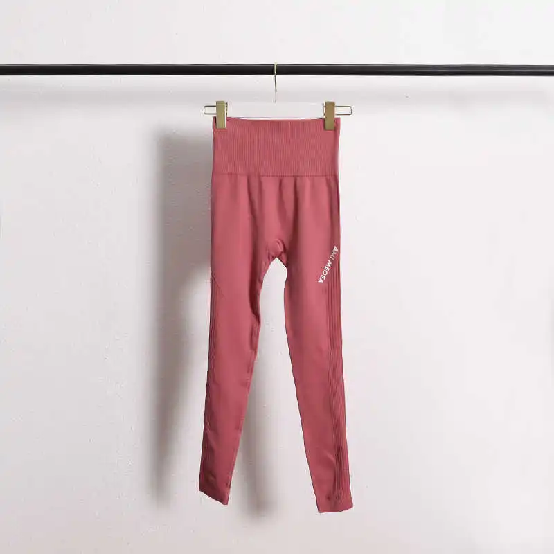 

2025 Fashion Women Fitness & Yoga Wear High Waist Seamless Workout Scrunch Butt Lift Leggings Exercise Fitness Pants
