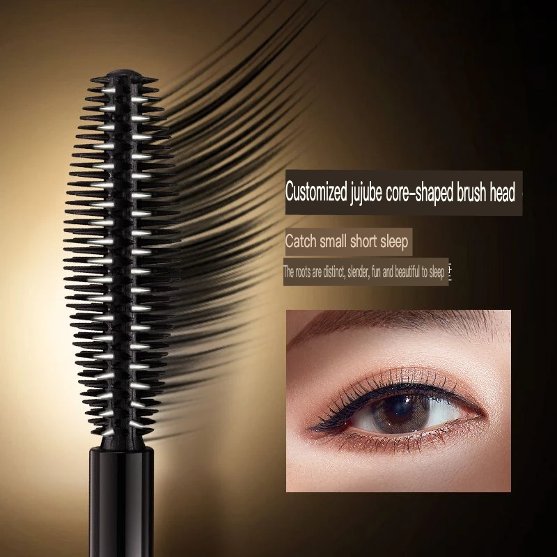 Kazilan Long Mascara é um produto dois em um que é grosso, cacheado e duradouro, resistente à água e à prova de suor