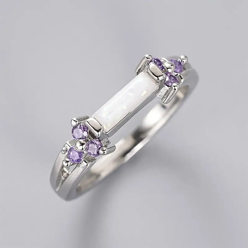 Huitan Dünner, vielseitiger Damenring, imitierter Opal, elegante Hochzeit, Alltag, vielseitiges Zubehör, eingelegter, glänzender, violetter CZ-Schmuck, schicker Schmuck
