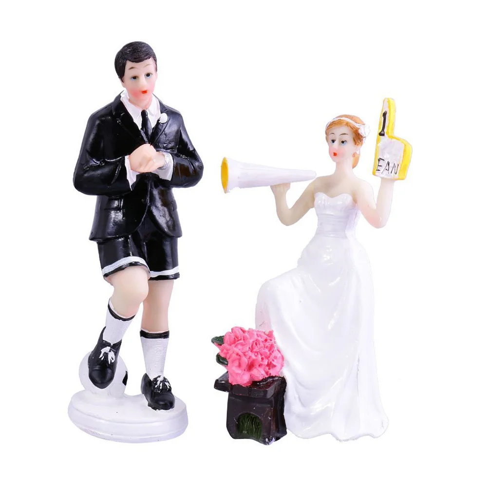 

Soccer Theme Wedding Cake Topper Resin Bride Groom Figures Funny Decorative Item for Wedding Party Celebrations
