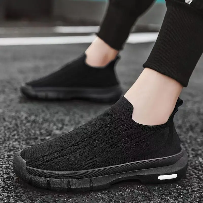 Summer Men\'s Air Mesh Cover Foot Casual Sports Shoes Soft Bottom Non Slip Breathable Fashionable Running Shoes Walking Shoes