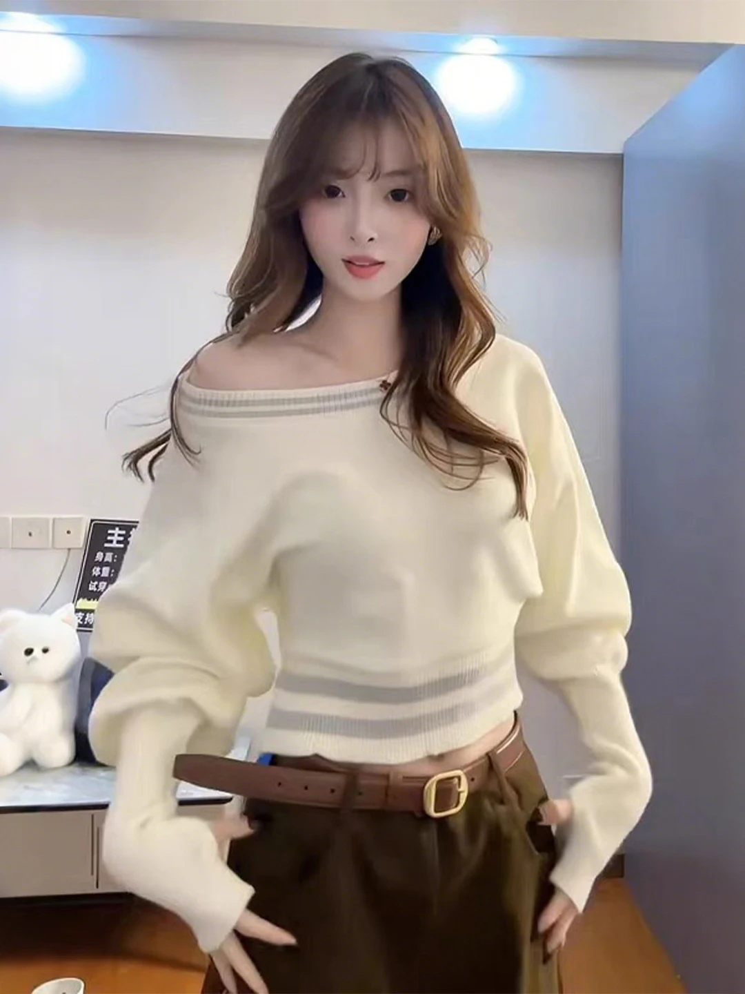 

White Oulder Bared Knitted Sweater Women's Loose Fit Long Sve Round Ne Casual Sle Inner Wear T-irt For Autumn Winter