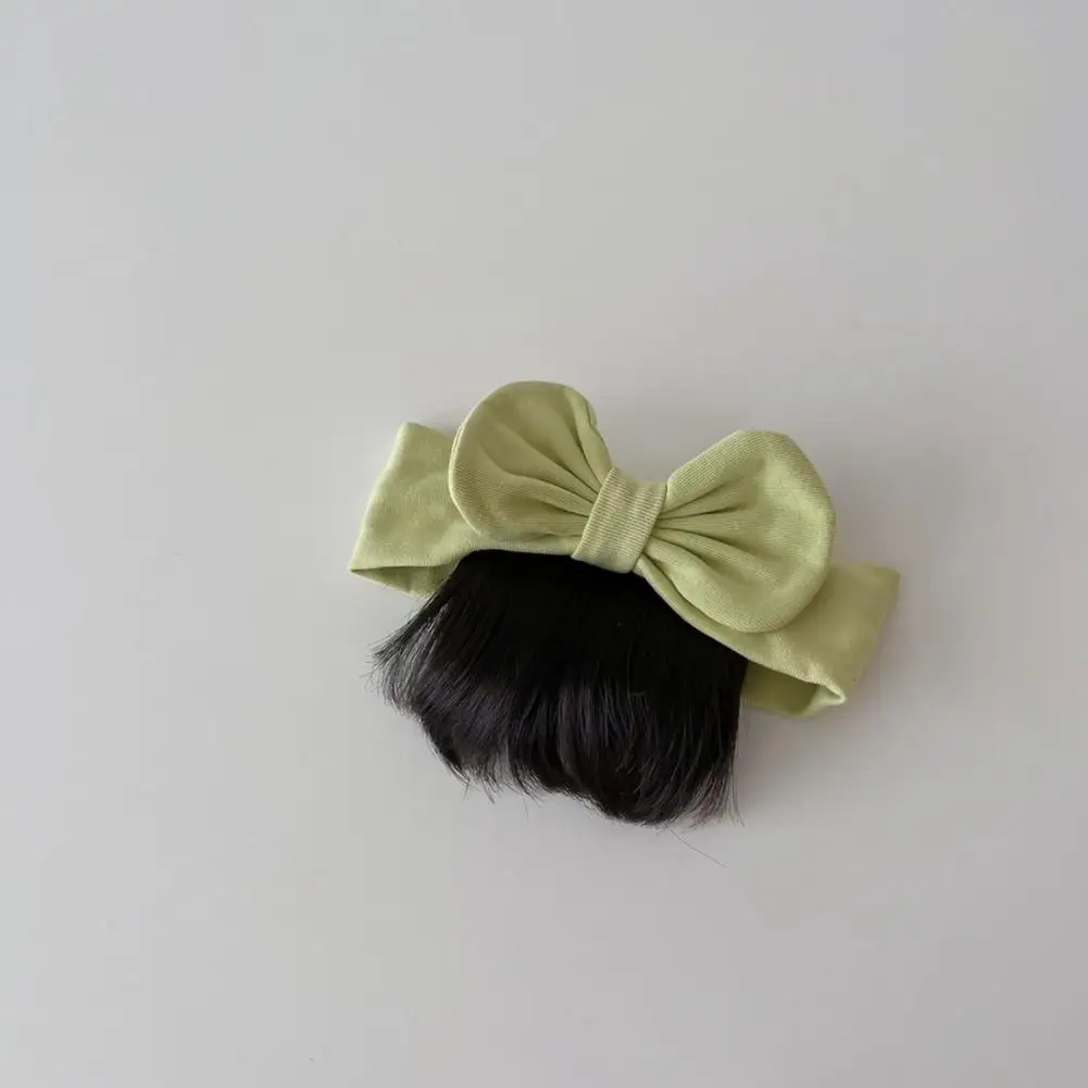 عصابة رأس شعر مستعار لحديثي الولادة، عصابة رأس واقعية للأطفال مع تصميم فيونكة، حزام مطاطي آمن، شعر مقلد للرضع