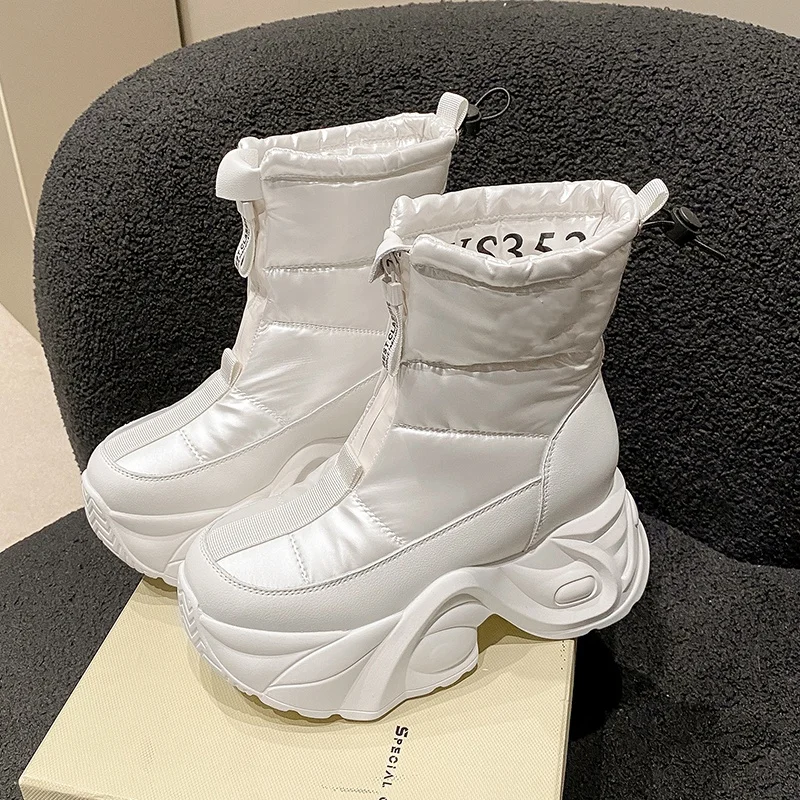 

Platform Women Ankle Boots Sport Casual Flats Shoes 2025 New Brand Designer Sneakers Chelsea Boots Winter Motorcycle Mujer Botas