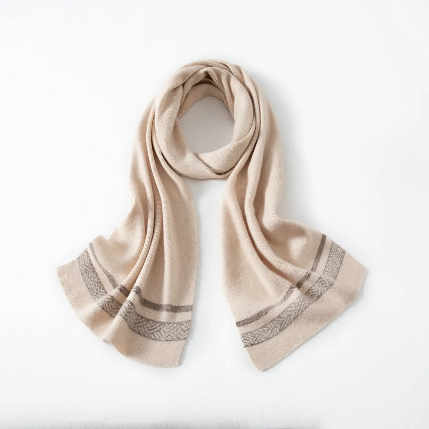 New Winter Women's Scarf 100% Wool Knitting 180cmx26cm Soft Fashionable Ladies Scarf New Arrival Best Quality RT 2026
