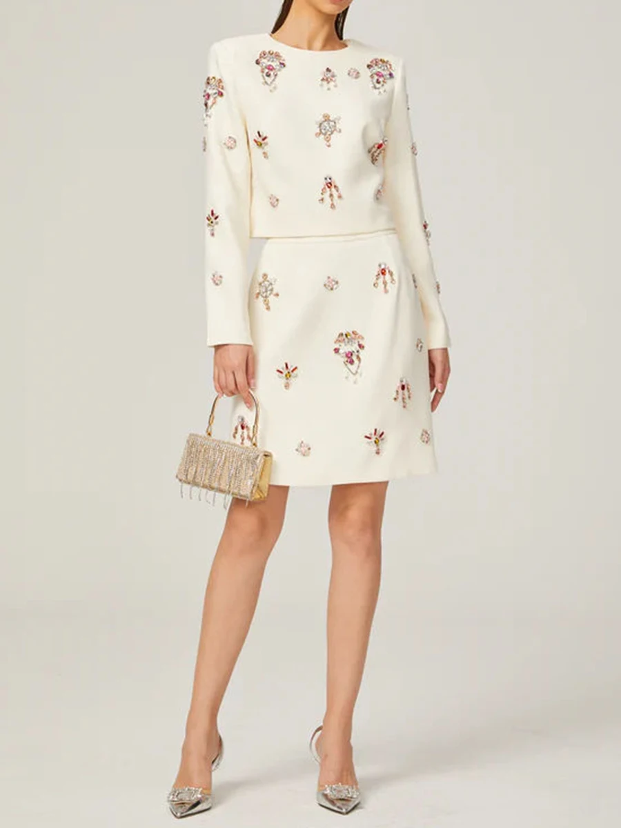 TWOTWINSTYLE Set Dua Potong Pelangsing Solid untuk Wanita Atasan Berlian Tambal Sulam Lengan Panjang Leher Bulat Rok Pinggang Tinggi Wanita Baru