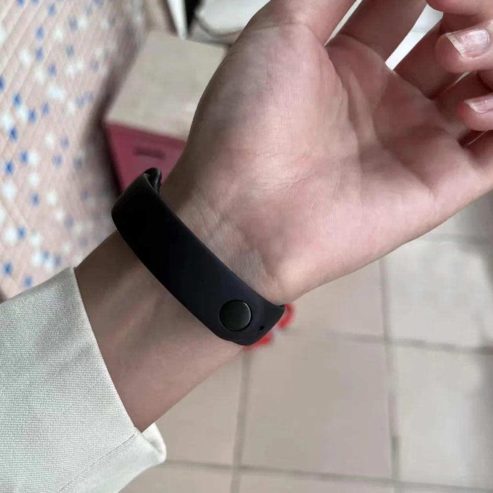 Pulsera de goma para Xiaomi Mi Band 8, Correa de silicona para reloj inteligente, accesorio deportivo NFC