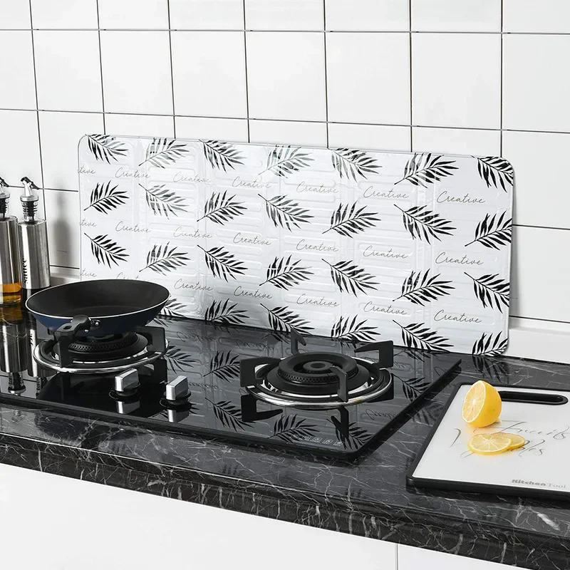 Foldable Kitchen Gas Stove Baffle Plate Aluminum Foil Oil Splash Protective Guard Cooking Splatter Screens Kitchen Gadgets