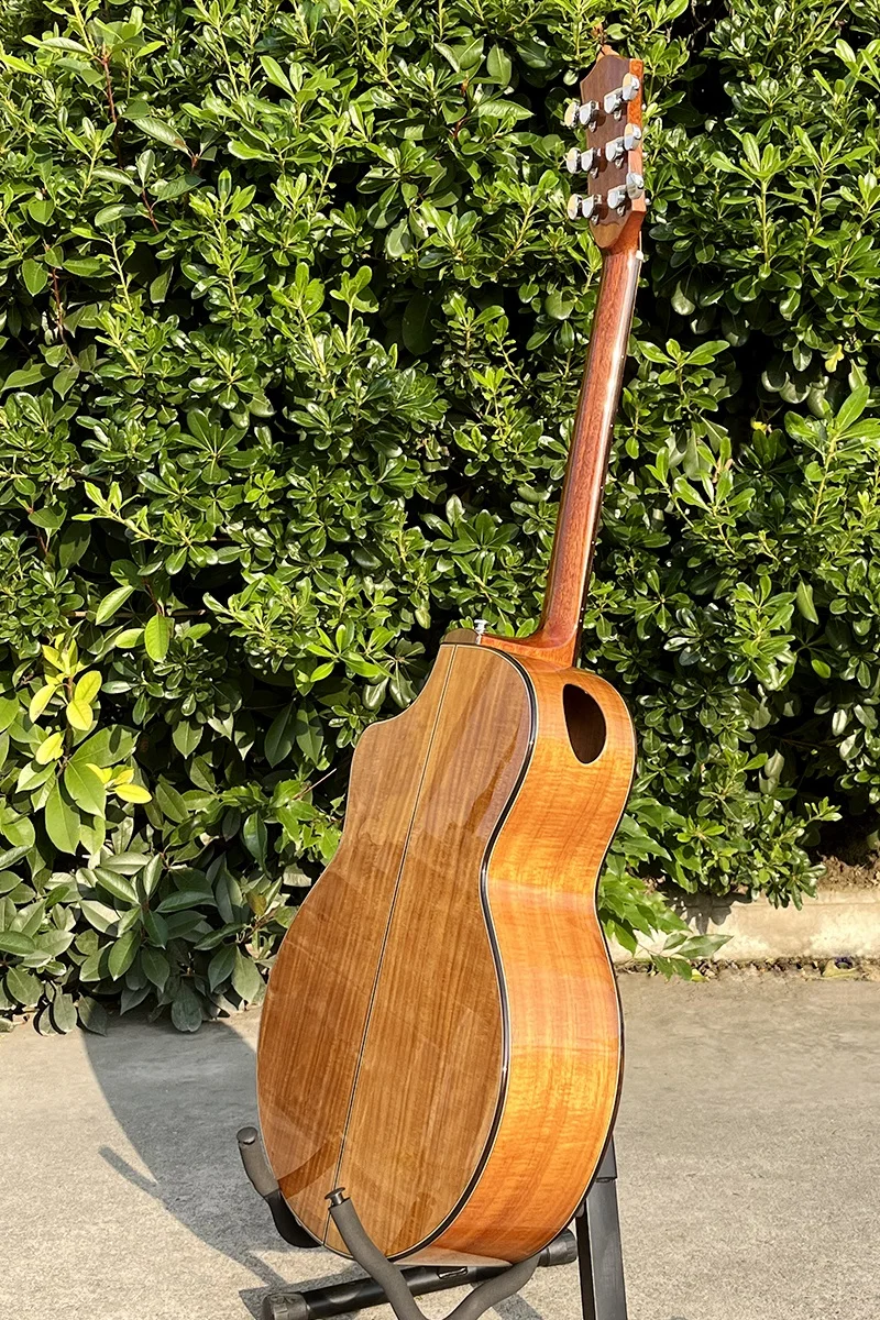 الصين Aiersi مصنع عالية الجودة الصلبة كوا الجسم كوتاواي شكل الغيتار الصوتية مع منفذ الصوت