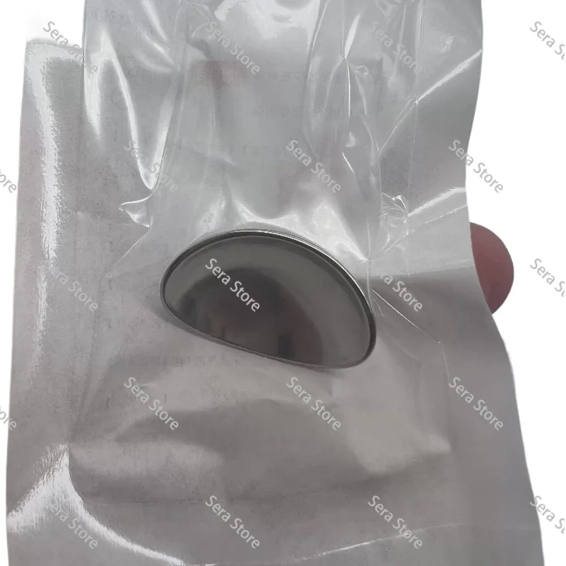 A pair of Manual Source Size-M Beauty Instrument 25 20 mm Laser Eye Shield with Handle