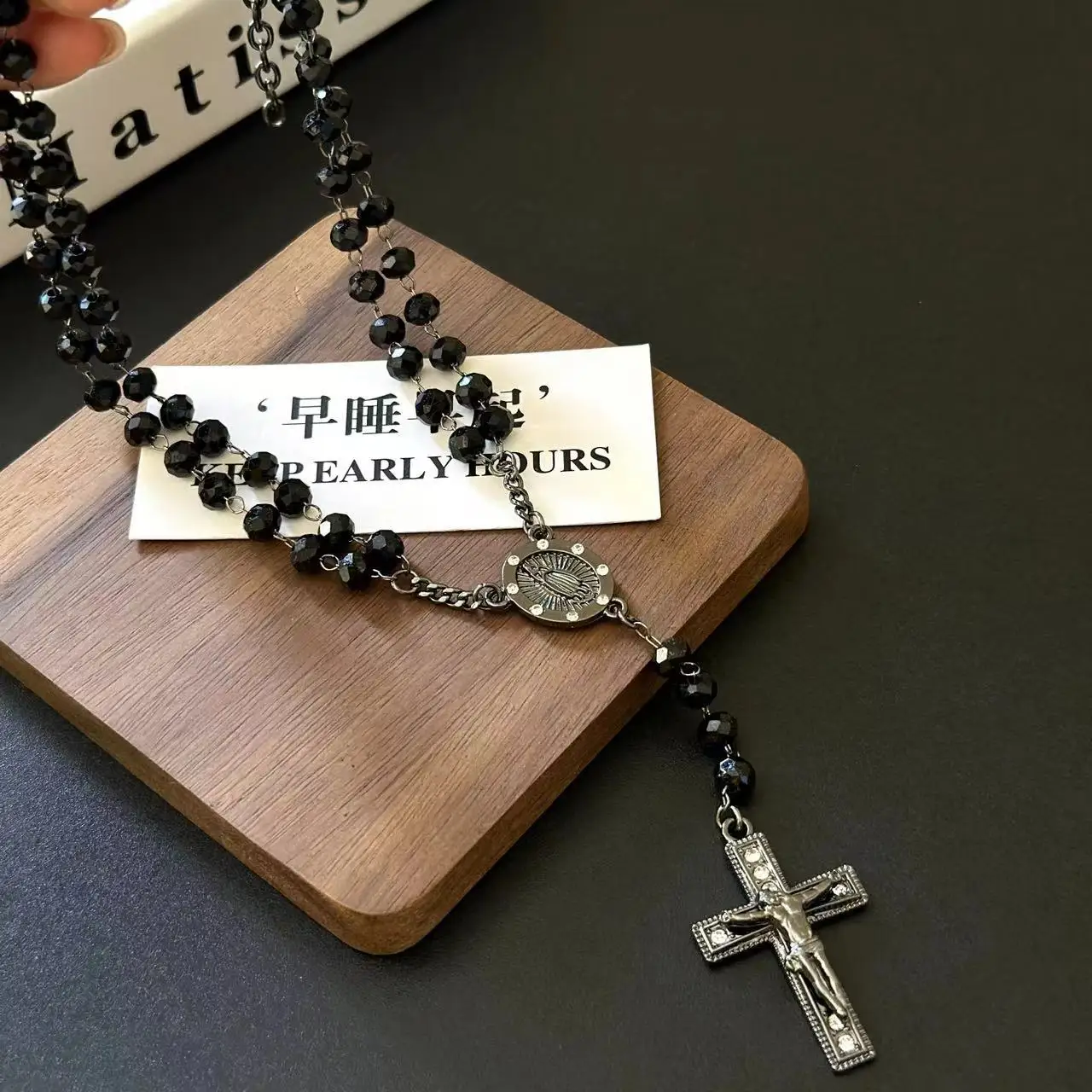 أزياء خمر الصليب مريم العذراء قلادة الصليب قلادة يسوع حبات المسبحة سلسلة