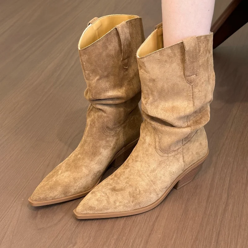 من المألوف جودة عالية وأنيقة جديد 2025 المرأة الخريف الشتاء حذاء من الجلد الجلد المدبوغ للنساء أشار تو أحذية بوت قصيرة