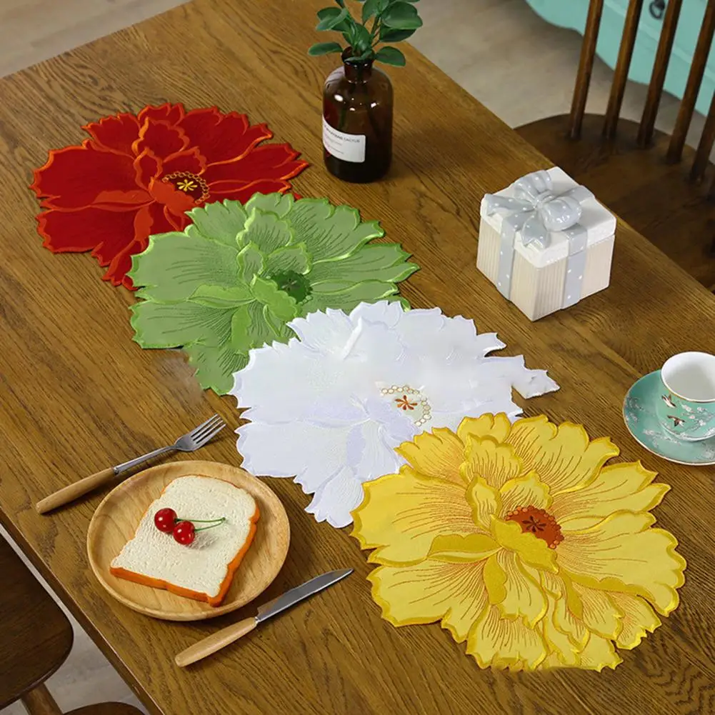 Attractive Dinner Pad Eco-friendly Fine Texture Good Woven Beautiful Flower Shape Dinner Mat