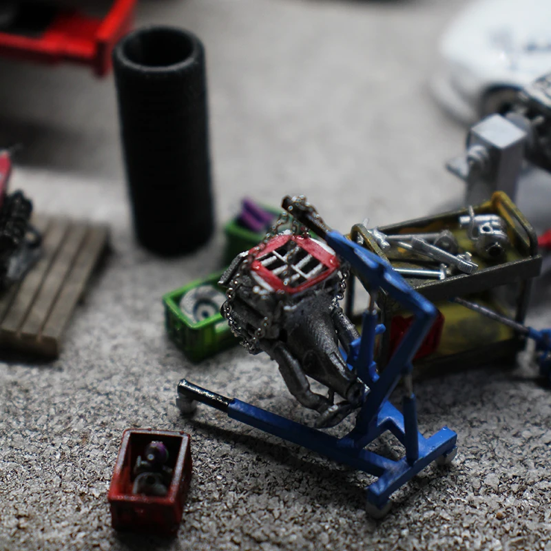 El modelo de suspensión de motor a escala 1/64 es adecuado para accesorios de escena de modelo de coche 1/64