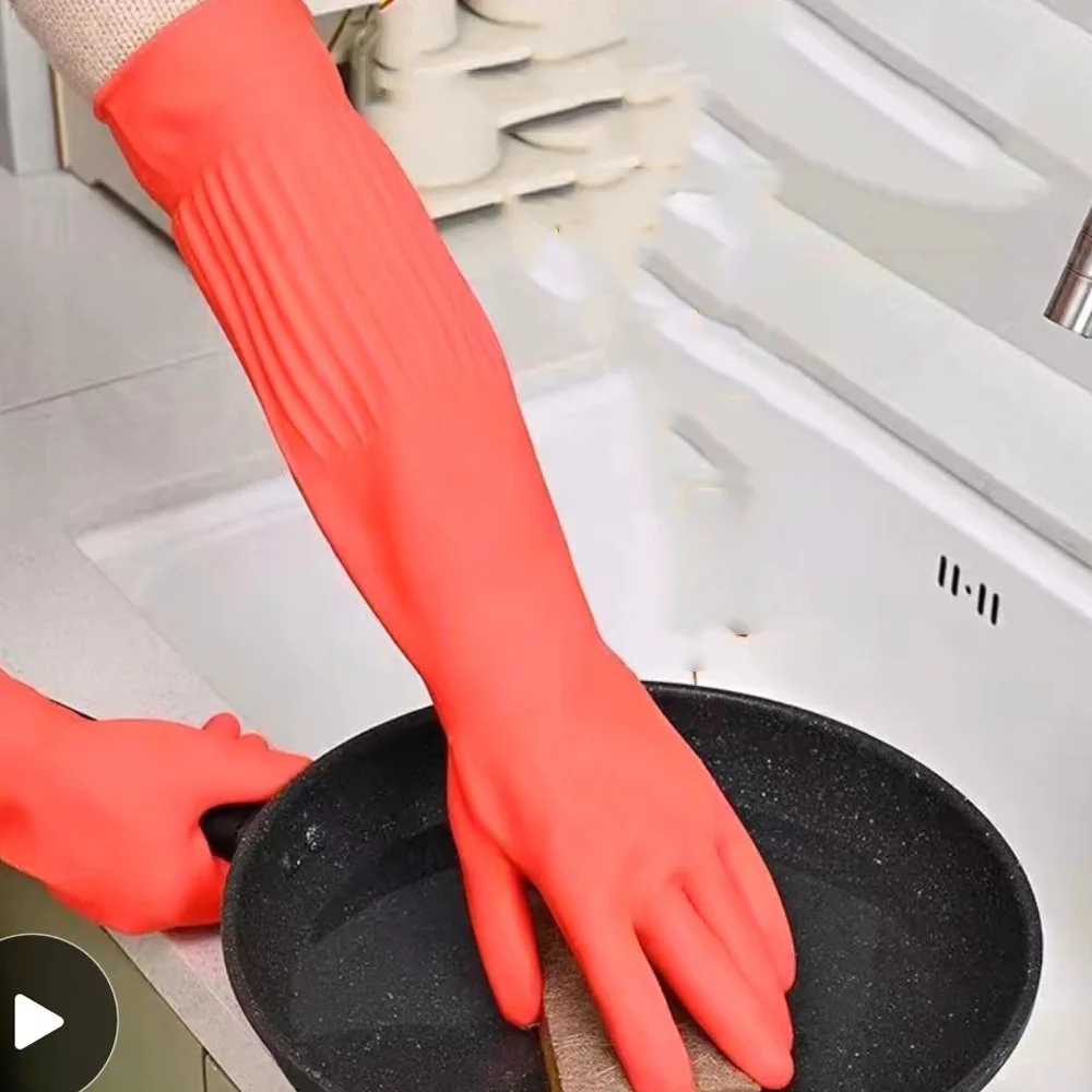 A pair of long rubber gloves with cow tendons, laundry, dishwashing, and cleaning gloves can protect your hands