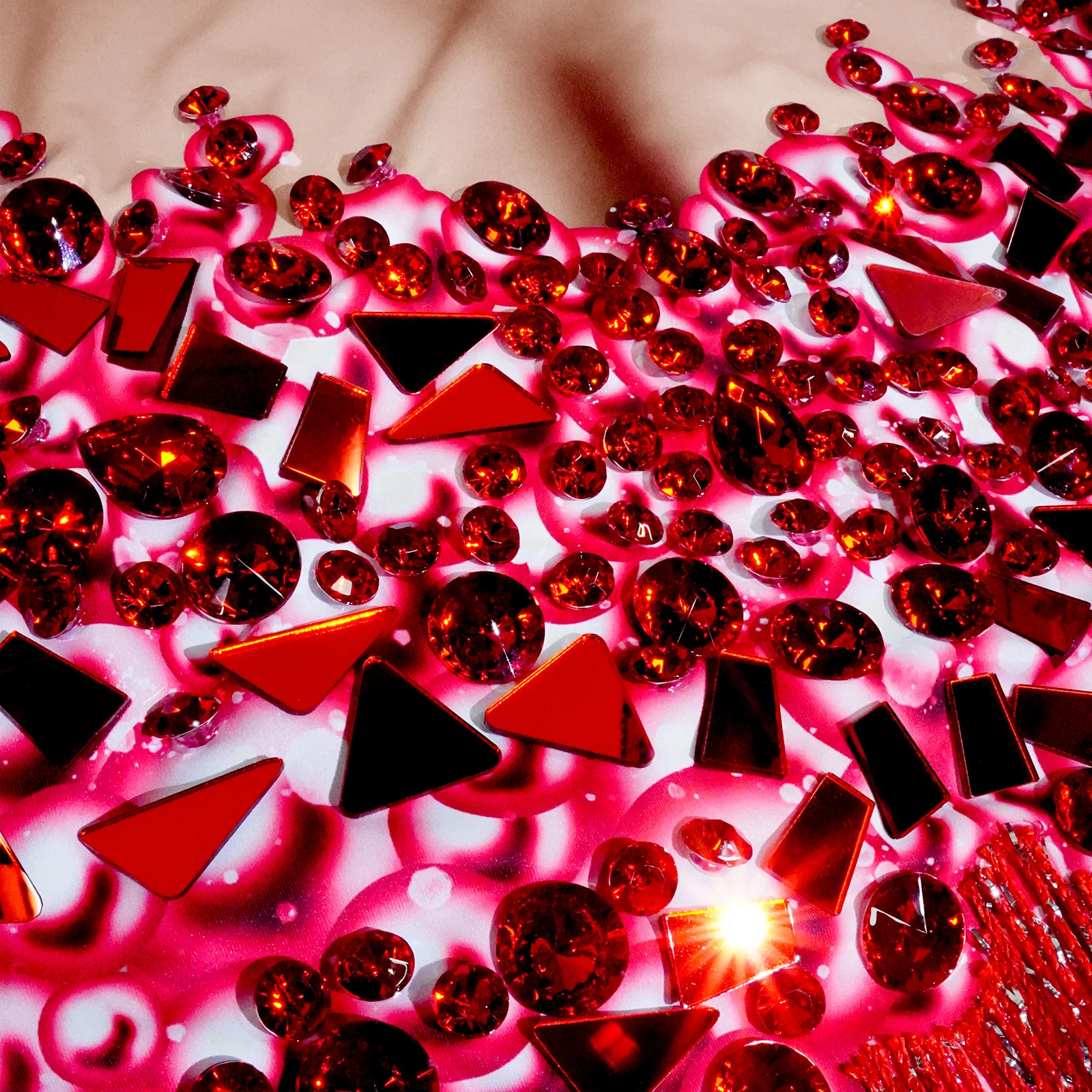 ชุดบอดี้สูทสีแดงประดับกระจกและคริสตัล สำหรับนักร้อง นักเต้น งานวันเกิด ปาร์ตี้ไนต์คลับ แดร็กควีน ชุดแสดงบนเวที