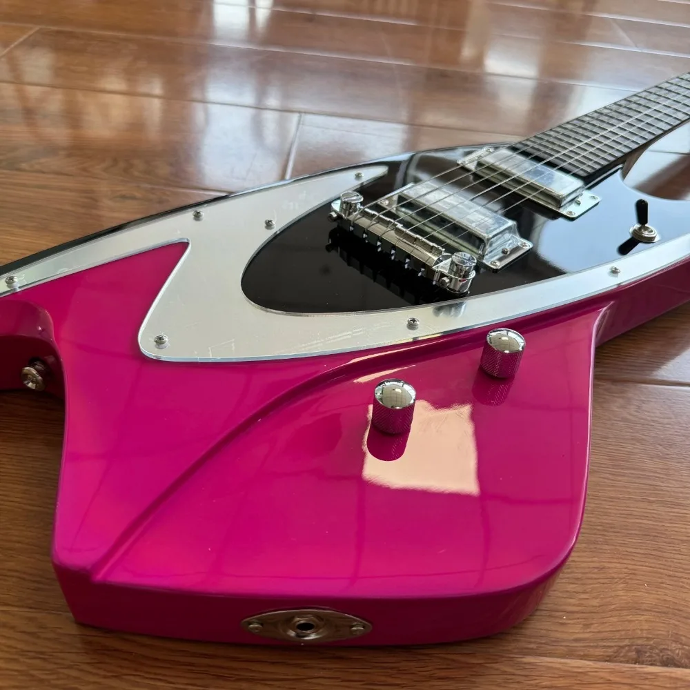 Bright rose pink and black contrasting body white edges, silver metal plate, double-coil pickups, rosewood fingerboard guitar