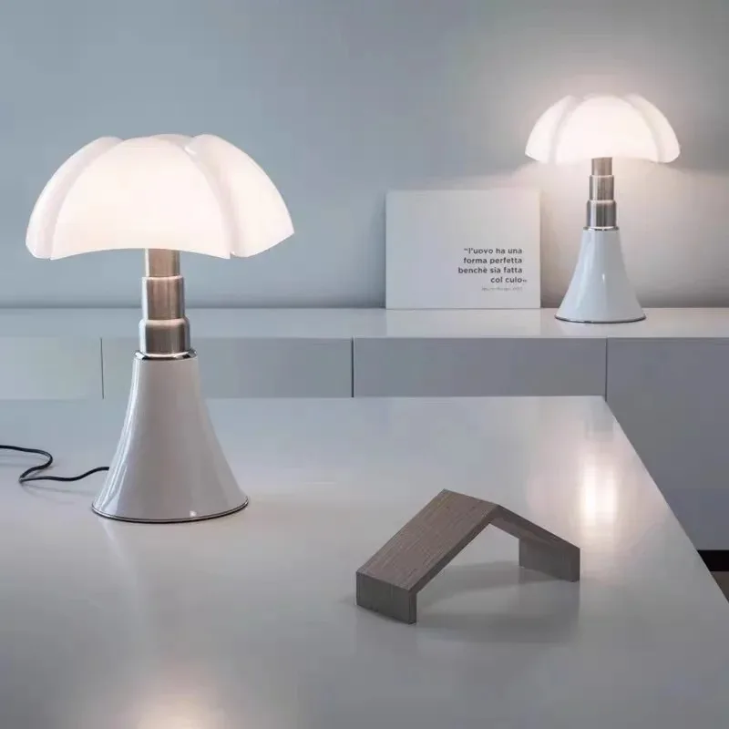 

【2026】Modern Style Mushroom Table Lamp Novel Glass Lampshade Table Lamp Creative Metal Base Children's Room Reading Lamp