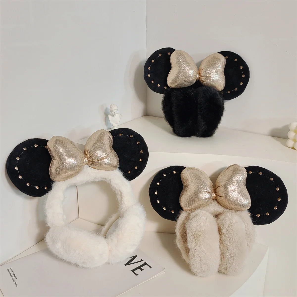 ディズニー冬の漫画ミッキー耳リボンぬいぐるみ折りたたみイヤーカップかわいい女の子は耳を暖かく保ちます