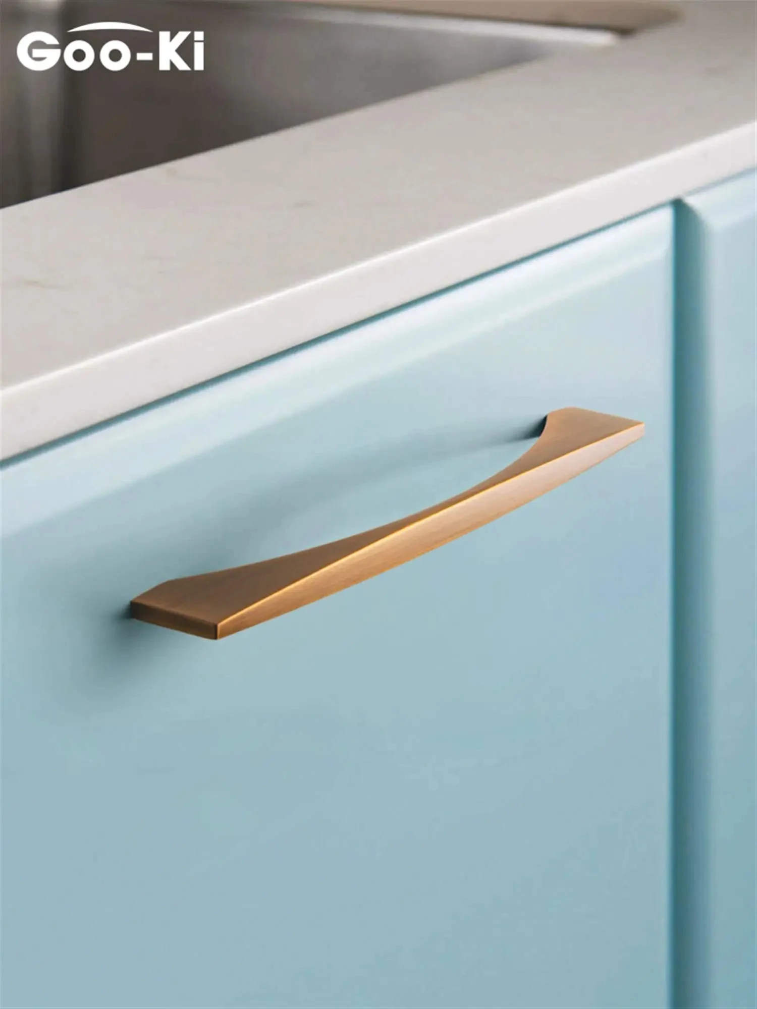 Goo-Ki 아연 합금 캐비닛은 서랍, 옷장, 찬장 옷장 캐비닛에 대한 미니멀리스트 스타일 샴페인 청동 캐비닛 핸들을 당깁니다.