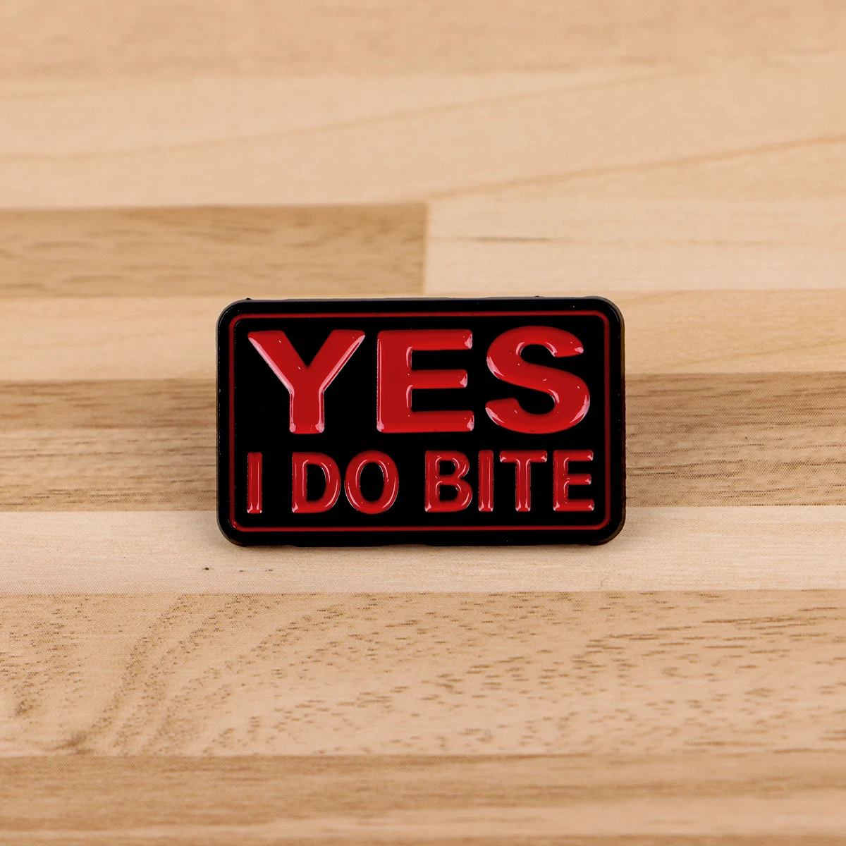 "YES I DO BITE" Zitate Emaille-Pins IRON DEFICIENCY PRINCESS Brosche Anstecknadel Abzeichen für Kleidung Accessoires Modeschmuck Geschenke – Detail 5