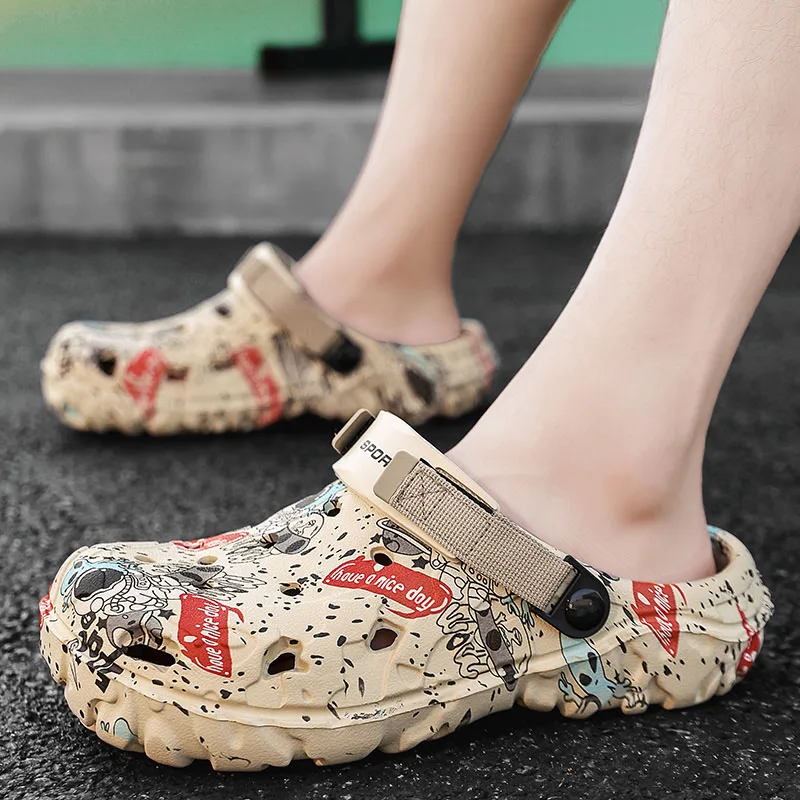 Men's Breathable EVA Water Shoes Non-Slip Quick-Dry Outdoor Sandals Lightweight Beach Slippers for Hiking Fishing Comfortable