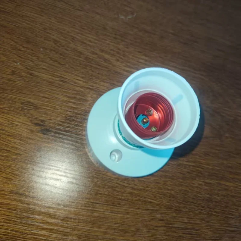 

Led Bulb Screw Socket E27 Ceramic Socket Ceiling Mounted Engineering Household Thread Waterproof Socket Glued Wood Socket