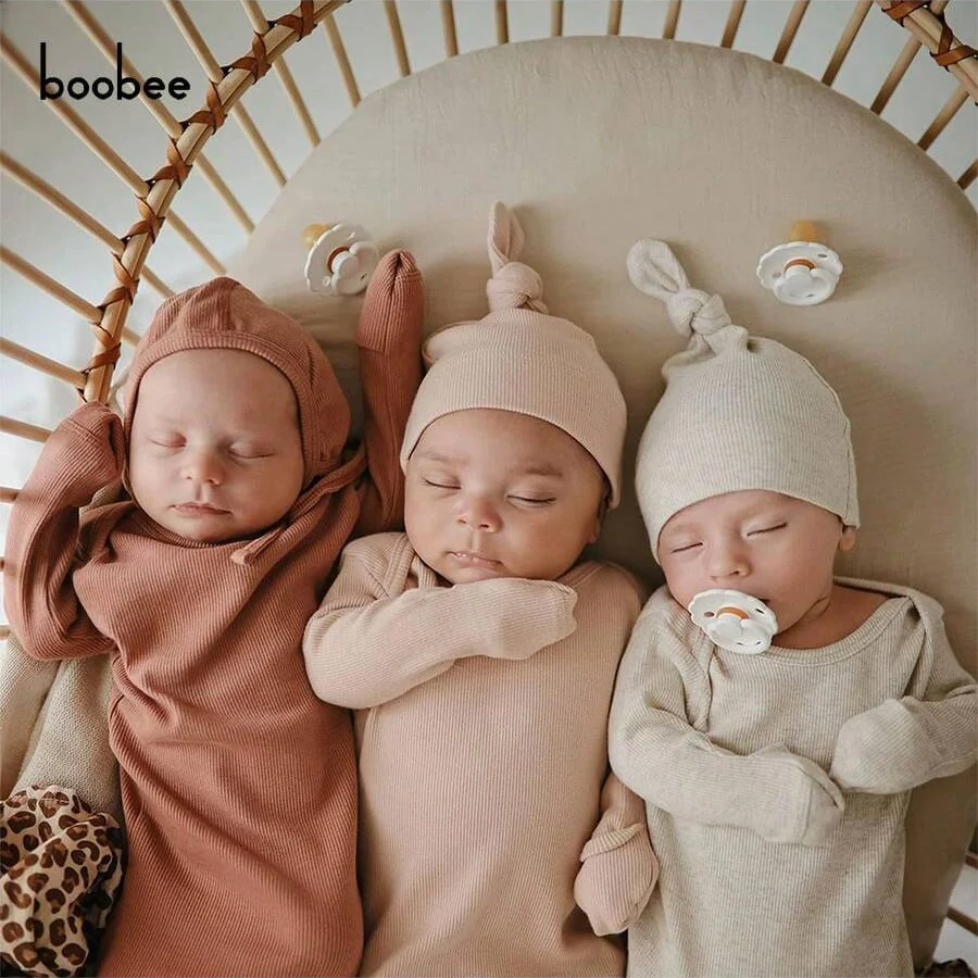 1Pc Baby Crepe Solid Color Fitted Sheet, Cradle Mattress Cover - Skin-Friendly and Soft, Breathable Cotton Yarn That Won'T Feel Stuffy, Suitable for Various Bed Types, Washable and Color-Fast, Comfortable Crib Sheet - Made of Muslin Material, Perfect Gift for Babies on Christmas, Halloween, Thanksgiving